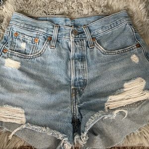 Levi’s 501 Denim Shorts Size 24